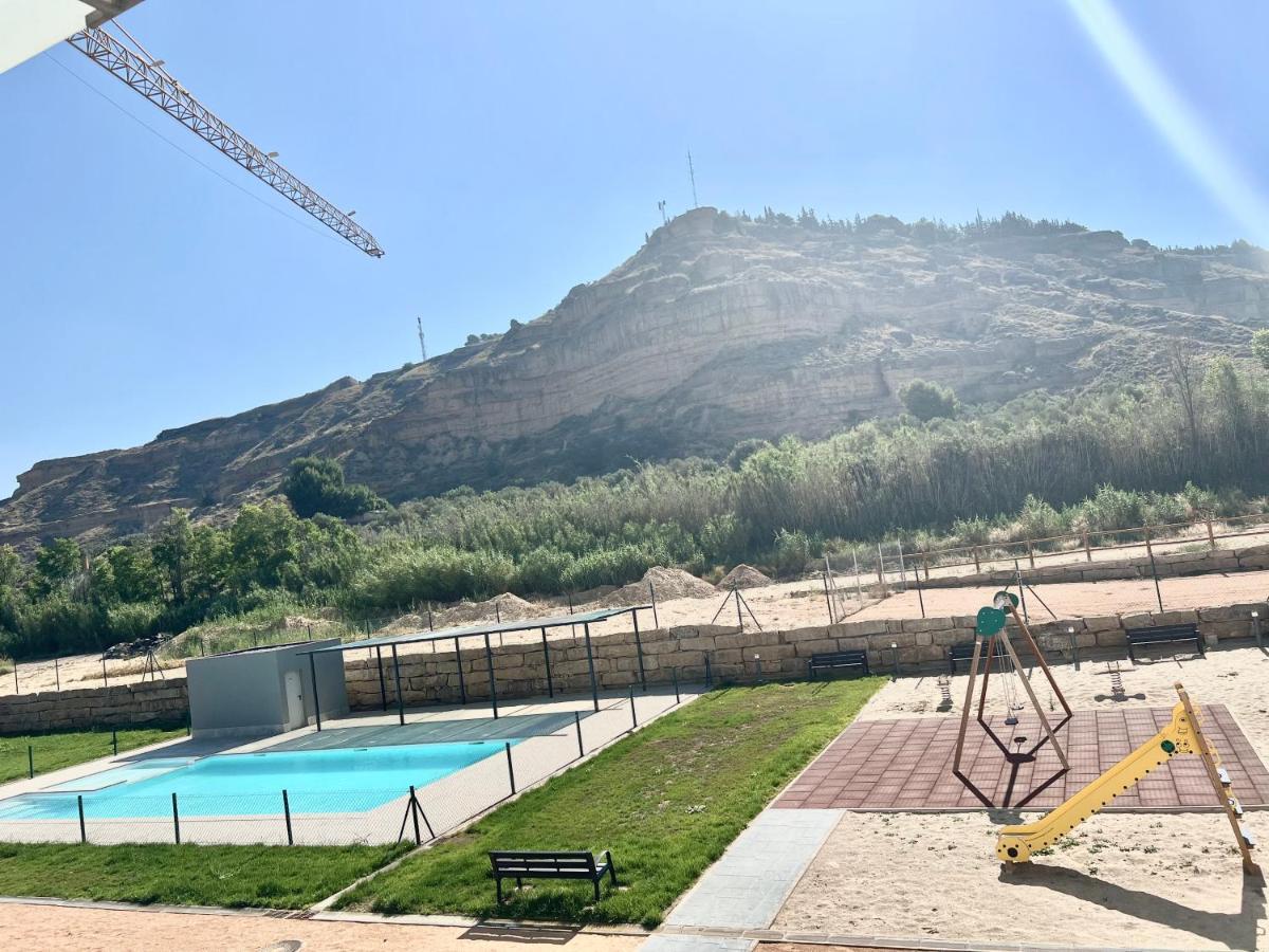 Precioso Piso Monzon Terraza, Parking,Piscina,Zona De Juegos Монсон Екстер'єр фото